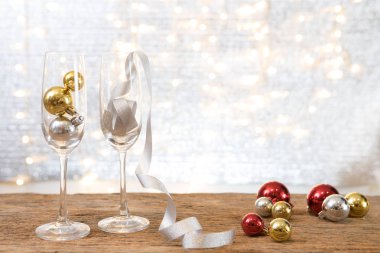 Yeni yıl partisi hediye mevcut arka plan ile zaman mutlu özel günlerinde kutlamak Noel