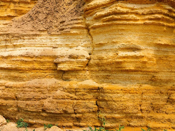 Wüstenlandschaft Mit Mehrfarbigen Gelben Grünen Und Blauen Tonablagerungen Von Mineralien — Stockfoto