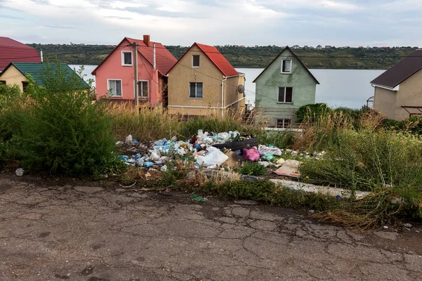 Illegale Stortplaats Aan Kant Van Weg Stapel Plastic Afval Ander — Stockfoto