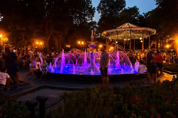 Odessa Ukraine August 2018 Touristen Und Gäste Der Stadt Ruhen — Stockfoto