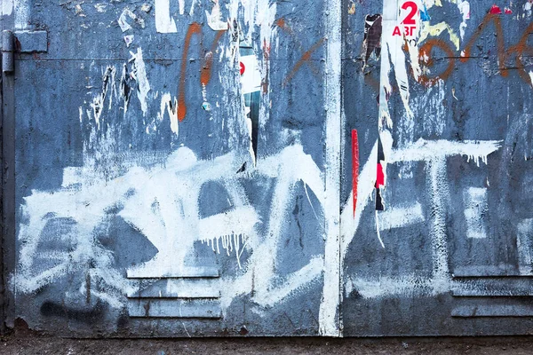 Arka plan doku duvar eski boya peeling ile. Eski ahşap arka plan ağaç eski boya artıkları parçaları kalıntıları ile. Doku eski ağaç bir kurulu ile boya, antika arka plan soyulması boya