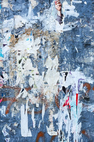 Vintage Billboard yırtık Poster, kağıt, reklamlar, çıkartmalar geniş arka plan veya doku ile. Kentsel yaratıcı duvar kağıdı tasarımı için. Soyut Web Banner. Posterler, kağıt yaratıcı olarak grunge eski duvarlarda kalıntıları
