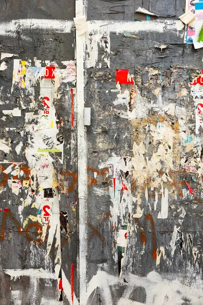 Vintage Billboard yırtık Poster, kağıt, reklamlar, çıkartmalar geniş arka plan veya doku ile. Kentsel yaratıcı duvar kağıdı tasarımı için. Soyut Web Banner. Posterler, kağıt yaratıcı olarak grunge eski duvarlarda kalıntıları