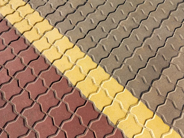 Gehwegplatten Nahaufnahme Pflasterplatten Durch Mosaik Straßenpflaster Straßenbau Farbige Betonpflasterplatte Diagonal — Stockfoto