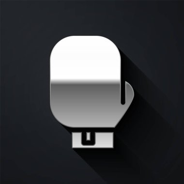 Siyah arka planda gümüş boks eldiveni ikonu var. Uzun gölge tarzı. Vektör İllüstrasyonu