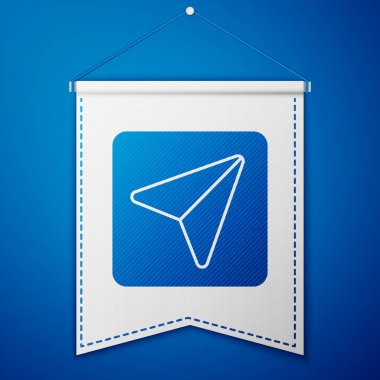 Şehir haritası yön bulma simgesinin mavi arkaplanda izole edilmiş mavi bilgileri. Arayüz tasarımı. Yer belirleme konsepti. Beyaz flama şablonu. Vektör İllüstrasyonu.