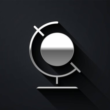 Siyah arkaplanda izole edilmiş Gümüş Dünya ikonu. Uzun gölge tarzı. Vektör İllüstrasyonu.