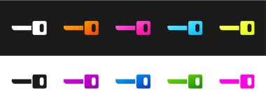 Anahtar simgesini siyah ve beyaz arkaplanda izole et. Vektör İllüstrasyonu.