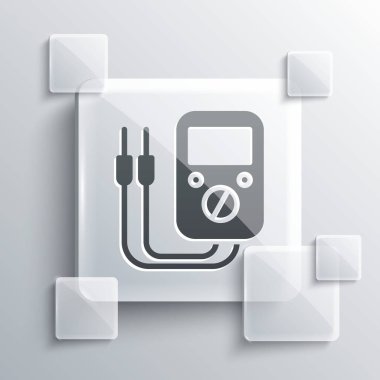 Gri Ampere ölçer, multimetre, voltmetre ikonu gri arkaplanda izole edilmiş. Elektrik akımını ölçmek için araçlar. Kare cam paneller. Vektör İllüstrasyonu.