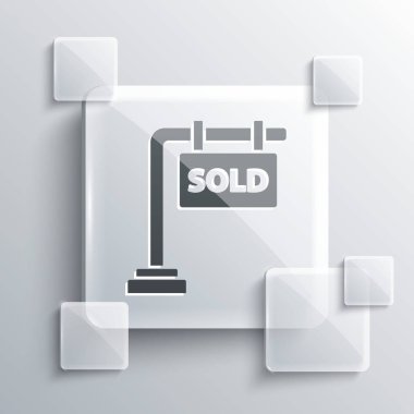 Gri arka planda izole edilmiş mesaj simgesi satılan gri asma işareti. Çıkartma satıldı. Tabela satıldı. Kare cam paneller. Vektör İllüstrasyonu.