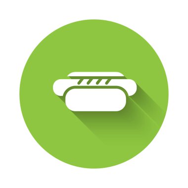 Uzun gölgeli beyaz sosisli sandviç ikonu. Sosis ikonu. Sokak fast food menüsü. Yeşil daire düğmesi. Vektör.