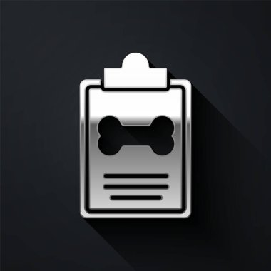 Siyah arka planda tıbbi kayıt ikonu olan gümüş pano. Sağlık sigortası formu. Tıbbi kontrol işaretleri raporu. Uzun gölge tarzı. Vektör.