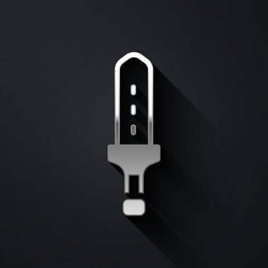 Siyah arka planda izole edilmiş gümüş ortaçağ kılıç ikonu. Ortaçağ silahı. Uzun gölge tarzı. Vektör.