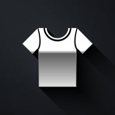 Siyah arkaplanda gümüş tişört simgesi var. Uzun gölge tarzı. Vektör İllüstrasyonu.