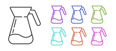 Beyaz zemin üzerinde su ikonu olan siyah çizgi sürahi camlar. Su için çaydanlık. İçme suyu dolu cam sürahi. Simgeleri renklendirin. Vektör İllüstrasyonu.