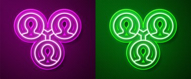 Parlayan neon hattı Proje taban simgesi mor ve yeşil arkaplanda izole edildi. İş analizi ve planlama, danışmanlık, takım çalışması, proje yönetimi. Vektör.