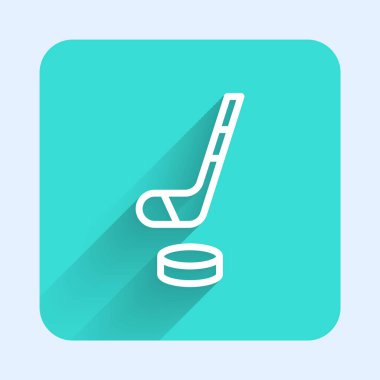 Buz hokeyi sopası ve disk ikonu uzun gölgeli izole edilmiş. Yeşil kare düğmesi. Vektör.