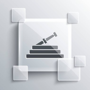 Gri arka planda gri bahçe hortumu ya da yangın hortumu ikonu var. Sprey tabanca ikonu. Su ekipmanları. Kare cam paneller. Vektör İllüstrasyonu.