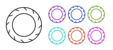 Siyah çizgili araba tekerleği ikonu beyaz arka planda izole edilmiş. Simgeleri renklendirin. Vektör İllüstrasyonu.