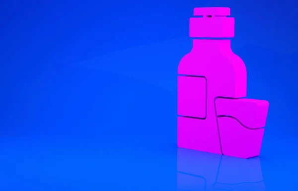 분홍으로 만든 약 시럽 한 병과 양을 측정하는 컵의 고체 아이콘은 파란색 배경에 분리되어 있습니다. 미니멀리즘의 개념입니다. 3d 는 다음을 가리킨다. 3D 렌더링 — 스톡 사진