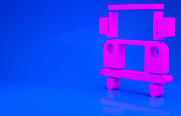 Pinkfarbenes Schulbus-Symbol auf blauem Hintergrund. Symbol für den öffentlichen Nahverkehr. Minimalismus-Konzept. 3D-Illustration. 3D-Renderer — Stockfoto