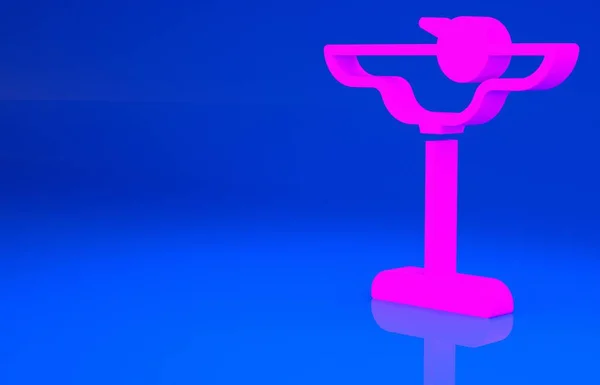 Copa de cóctel Margarita rosa con icono de lima aislado sobre fondo azul. Concepto minimalista. Ilustración 3d. Renderizado 3D — Foto de Stock