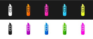 Kırtasiye bıçağı simgesini siyah beyaz arkaplanda izole et. Ofis kâğıt kesicisi. Vektör İllüstrasyonu.