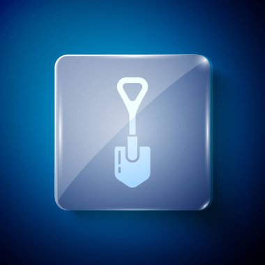 Mavi arkaplanda beyaz kürek simgesi izole edildi. Bahçe aletleri. Bahçecilik, tarım, çiftçilik aleti. Kare cam paneller. Vektör İllüstrasyonu.