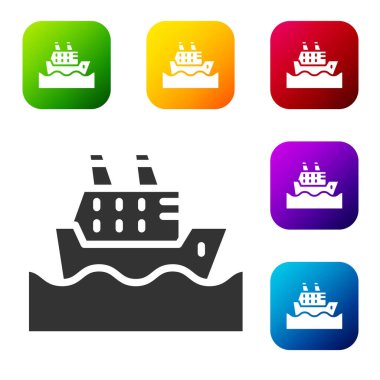 Okyanus simgesindeki siyah gemi beyaz arka planda izole edilmiş. Dünyayı dolaşmak. Renkli kare düğmelerle simgeleri ayarla. Vektör