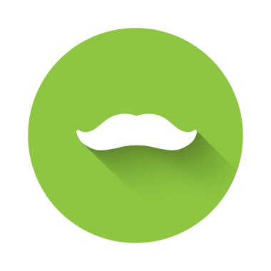 Beyaz Bıyık simgesi uzun gölgeli izole edilmiş. Berber dükkanı sembolü. Yüz kılı stili. Yeşil daire düğmesi. Vektör