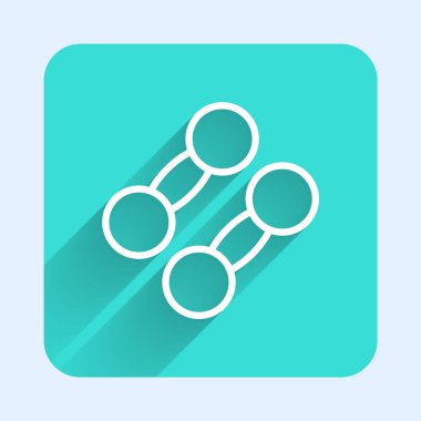 Beyaz çizgi Dumbbell simgesi uzun gölgeli izole edilmiş. Kas kaldırma ikonu, fitness halteri, spor aletleri, egzersiz yaban domuzu. Yeşil kare düğmesi. Vektör