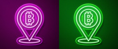 Parlayan neon hattı konumlandırma bitcoin simgesi mor ve yeşil arkaplanda izole edildi. Madeni para. Engelleme zinciri tabanlı şifreli para birimi. Vektör