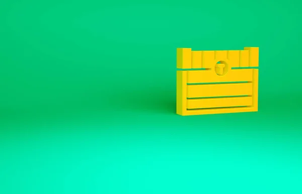 Icono del cofre del tesoro antiguo naranja aislado sobre fondo verde. Cómoda de madera vintage con moneda dorada. Concepto minimalista. 3D ilustración 3D render —  Fotos de Stock