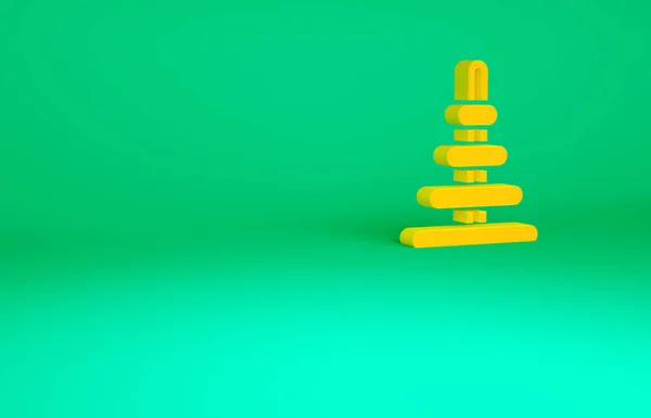 Ícone de brinquedo pirâmide laranja isolado no fundo verde. Conceito de minimalismo. 3D ilustração 3D render — Fotografia de Stock