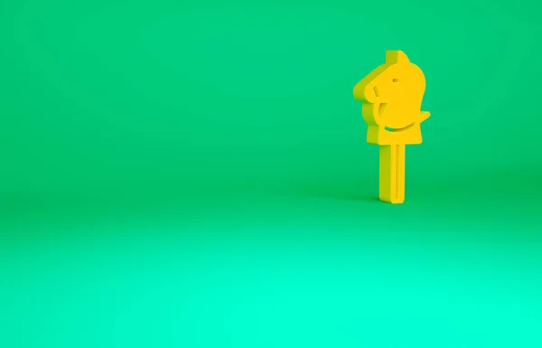 Orangefarbenes Spielzeugpferd-Symbol auf grünem Hintergrund. Minimalismus-Konzept. 3D Illustration 3D Renderer — Stockfoto