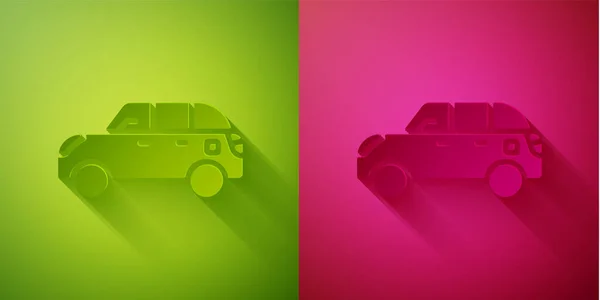 紙カット緑とピンクの背景に隔離されたハッチバック車のアイコン 紙のアートスタイル ベクトル — ストックベクタ