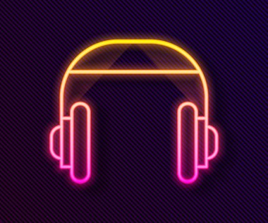 Parlayan neon hattı kulaklık simgesi siyah arkaplanda izole edildi. Müşteri hizmetleri, yardım hattı, çağrı merkezi, faq, bakım. Vektör İllüstrasyonu.