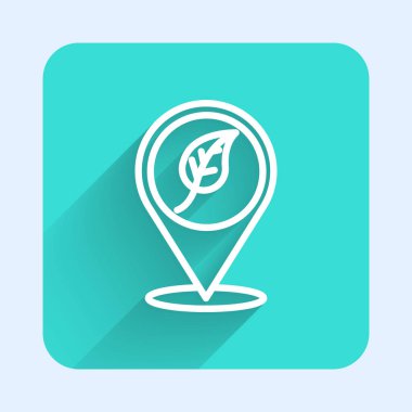 Yaprak simgesi olan beyaz çizgi konumu uzun gölgeli izole edilmiş. Çevre enerjisi kavramı. Alternatif enerji kavramı. Yeşil kare düğmesi. Vektör.