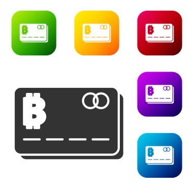Beyaz arka planda bitcoin simgesi olan siyah kredi kartı. Çevrimiçi ödeme. Nakit çekilmesi. Modern ödeme yöntemi. Renkli kare düğmelerle simgeleri ayarla. Vektör.