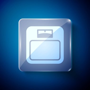 Beyaz banyo ölçekli ikon mavi arka planda izole edildi. Ağırlık ölçme ekipmanı. Ağırlık ölçeği spor konsepti. Kare cam paneller. Vektör.