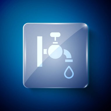 Mavi arkaplanda beyaz su musluğu simgesi izole edildi. Kare cam paneller. Vektör.