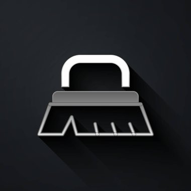 Temizlik simgesi için gümüş fırça siyah arkaplanda izole edildi. Uzun gölge tarzı. Vektör.