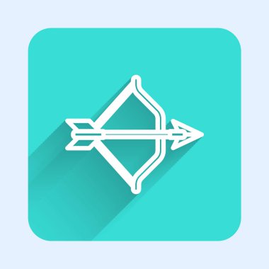 Beyaz çizgi Ortaçağ yayı ve ok ikonu uzun gölgeli izole edilmiş. Ortaçağ silahı. Yeşil kare düğmesi. Vektör.