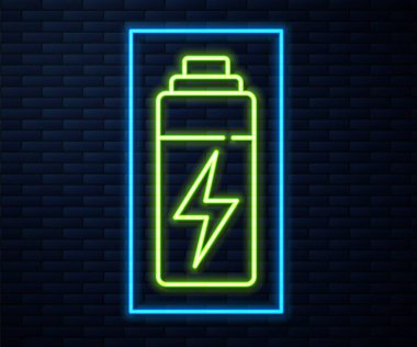 Parlayan neon hattı Battery simgesi tuğla duvar arka planında izole edildi. Şimşek sembolü. Vektör.