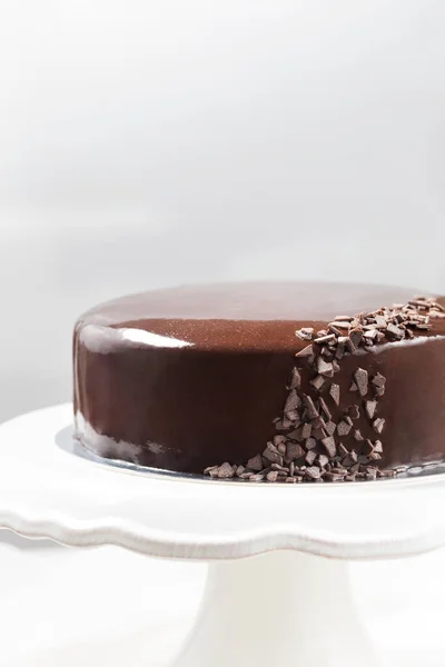 Κοντινό Πλάνο Του Κέικ Σοκολάτας Ένα Πιάτο — Φωτογραφία Αρχείου