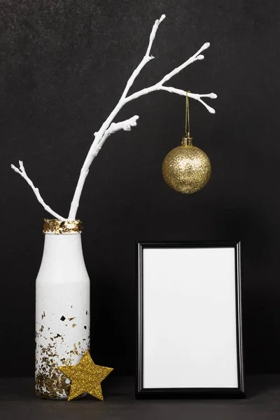 Decoração Natal Com Cartão Branco Branco Saudação Fundo Preto — Fotografia de Stock
