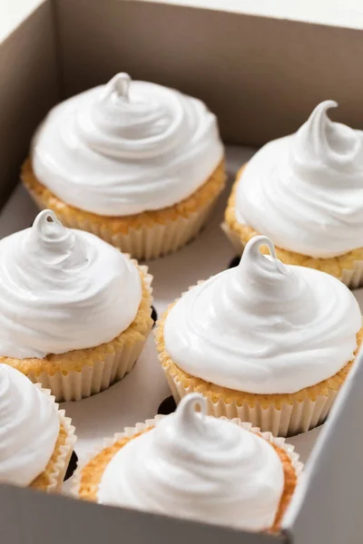 Mini Cupcake Con Panna Primo Piano — Foto Stock