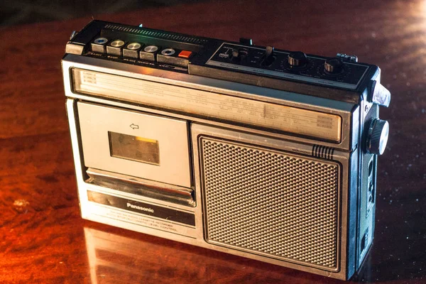 Une Vieille Boîte Boom Argent Style Rétro Vintage Lecteur Cassette — Photo