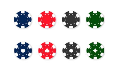 Kumarhane fişleri simgesi seti. Poker. Mavi, kırmızı, siyah ve yeşil cipsler. İzole edilmiş beyaz arkaplanda vektör. EPS 10