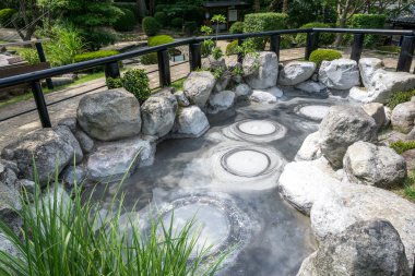 oniishi bozu jigoku beppu içinde. oniishi traşlı baş hells beppu sahne. Beppu hells turu alınan.